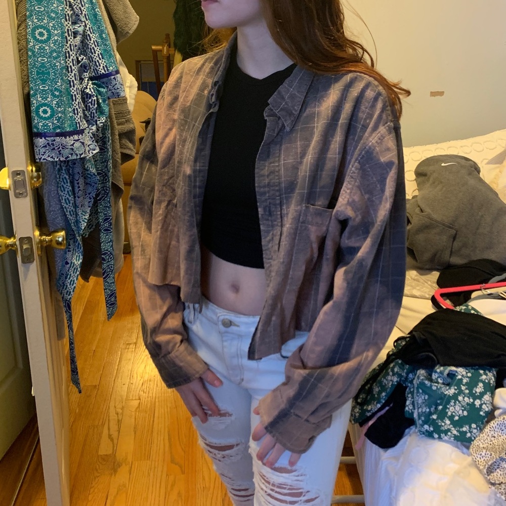 Thrifted crop bleached flannel
